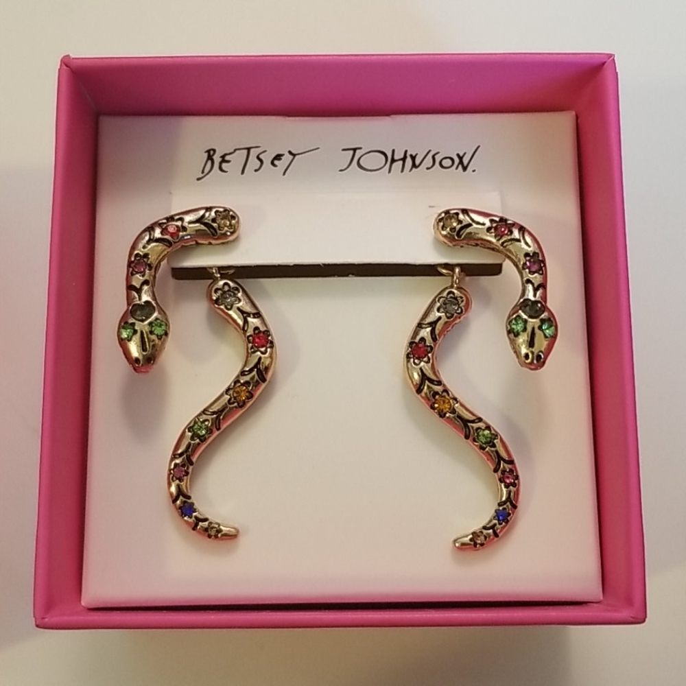 Betsey Johnson snake earrings